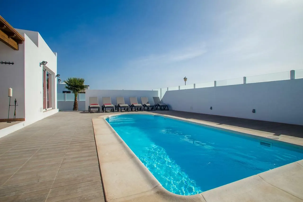 White House - Marina Rubicon - Playa Blanca Villa 0*, Playa Blanca (Lanzarote) Spain
